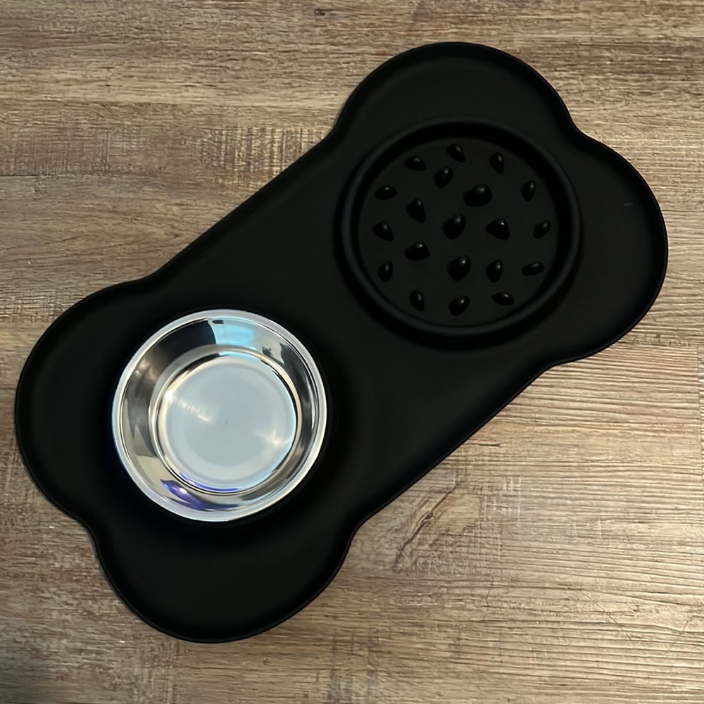 Silicone Pet Feeding Mat and Stainless Steel Bowl